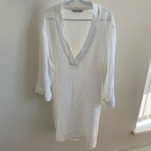 *2 for $20* H&M white tunic